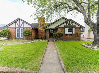 6102 Canada Dr, Pasadena, TX 77505