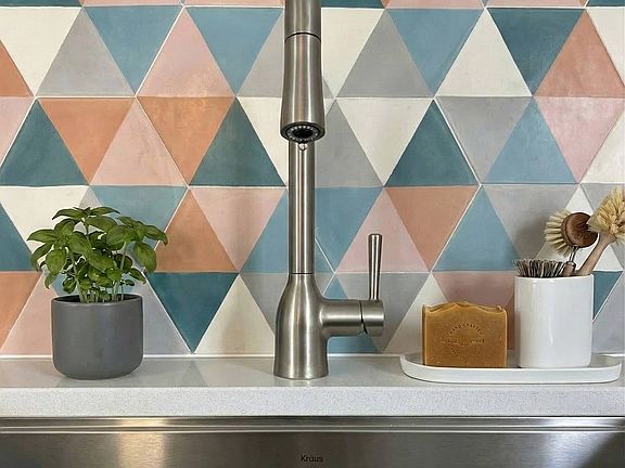 1f kitchen detail