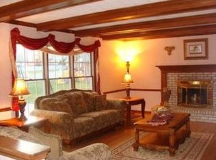 11989 Firefly Dr, North Royalton, OH 44133