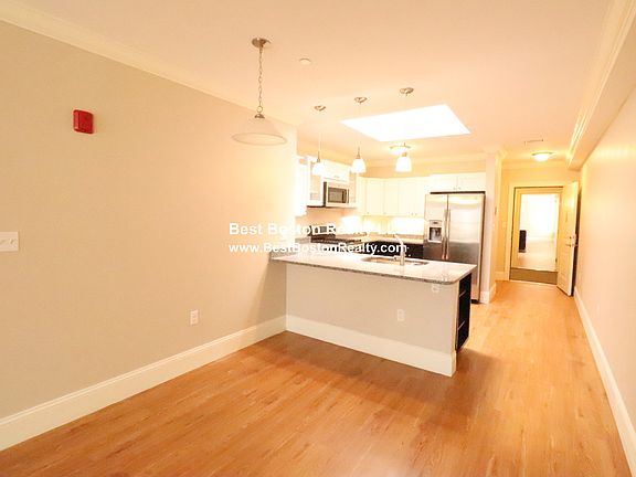 3rd image of 286 Main St #205