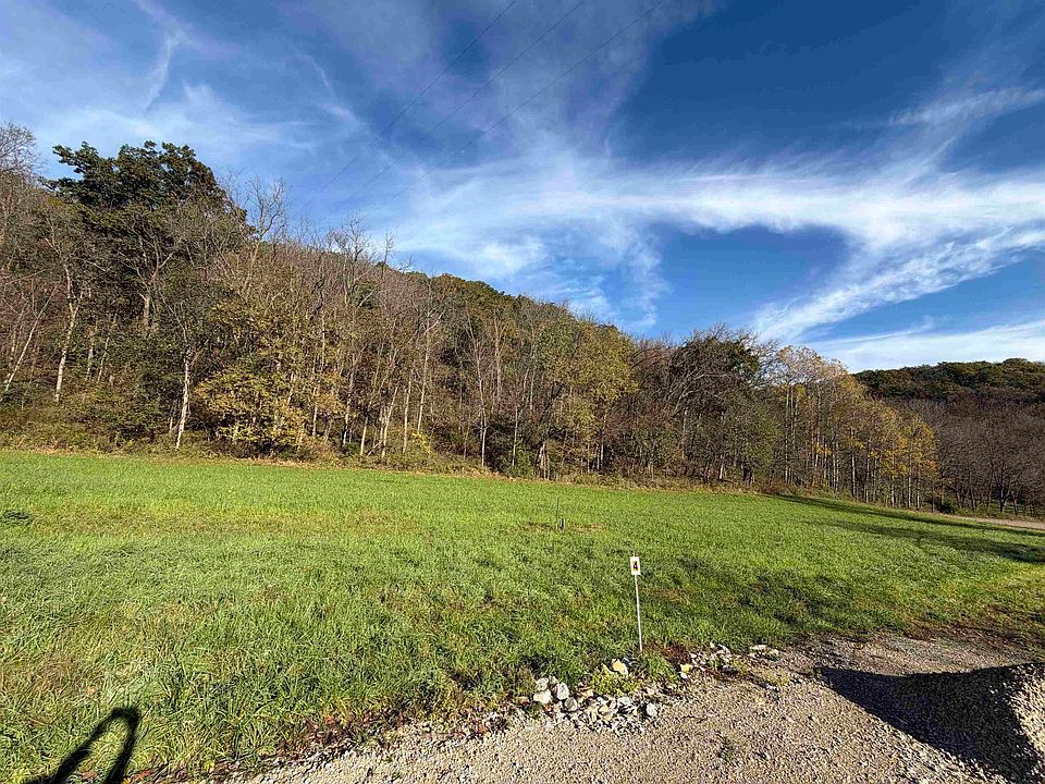 2nd image of 1832 Troendle Ln