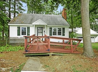 8 Hendee Rd, Manchester, CT 06040