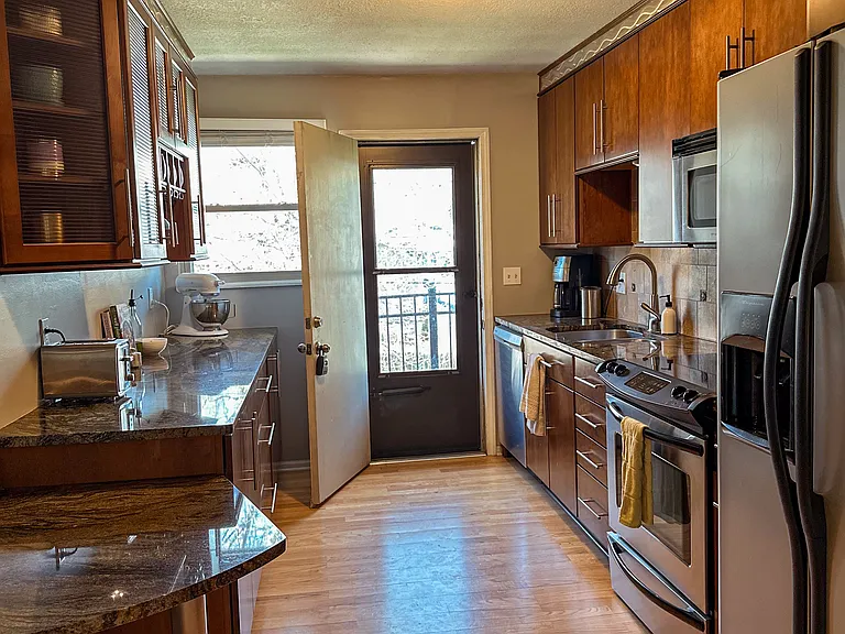 4618 Holly St #6 — Photo 14