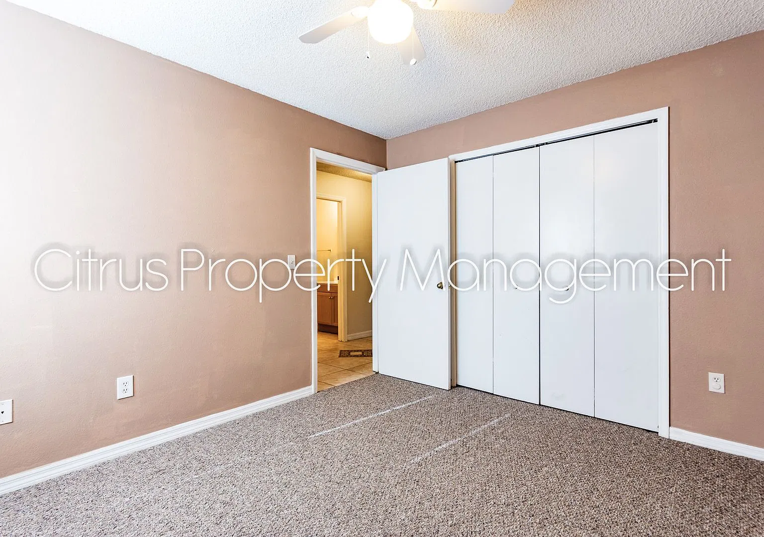 Timberleaf Village 3-Bedroom, 2-Bath Home with Lawn Service Included! — Photo 2