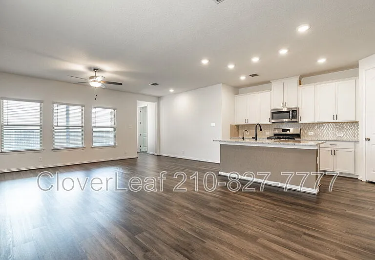 1322 Cool River Ct — Photo 8