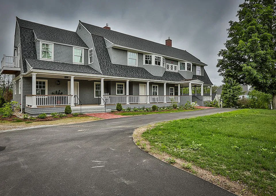 The historic Mont Vernon Inn