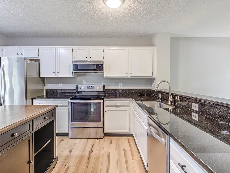 103 Unaka Ct — Photo 26