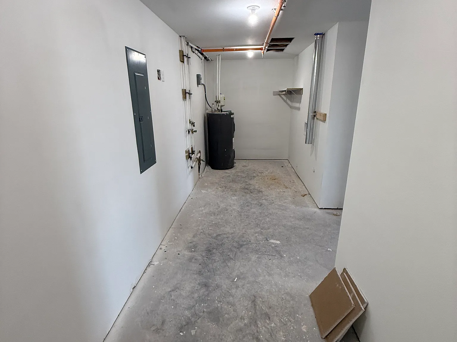 3 bed, 1600 sqft, $2,068 — Photo 3