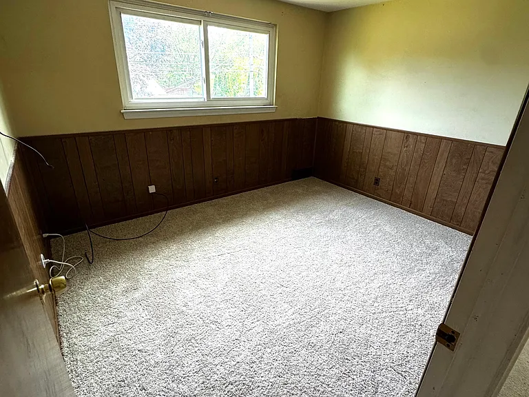 10922 Chicago Rd — Photo 21
