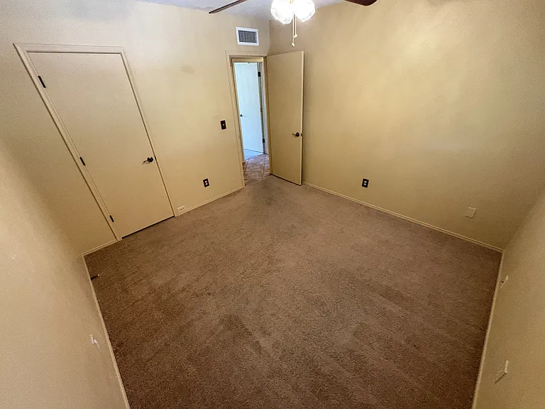 7000 N Penny Pl — Photo 27