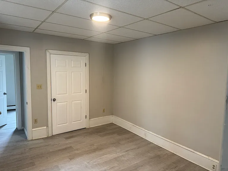51 Walnut Street Apt 2 — Photo 11