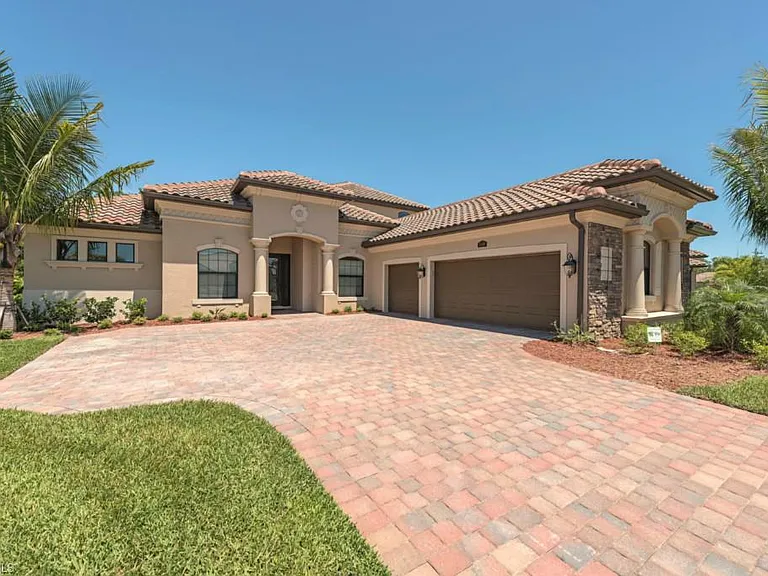 9560 Firenze Cir — Photo 1