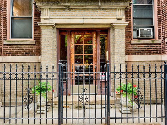 2nd image of 1144 W Montrose Ave #2