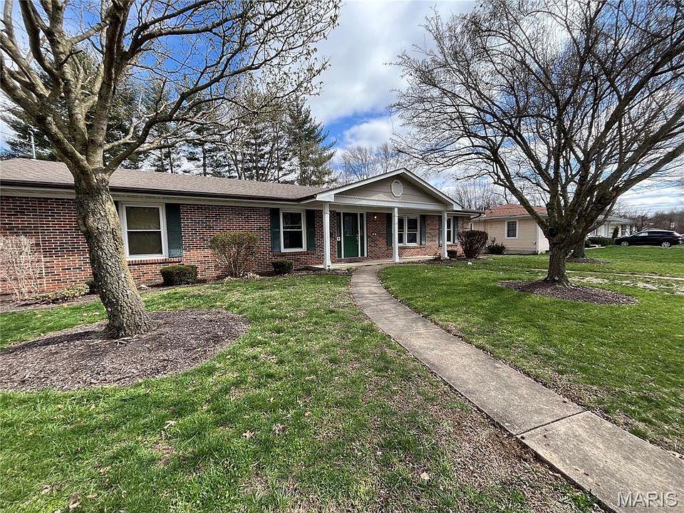 1st image of 806 Camp St