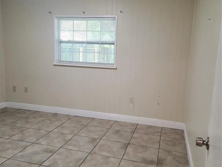 1317 Eagleview Dr — Photo 2