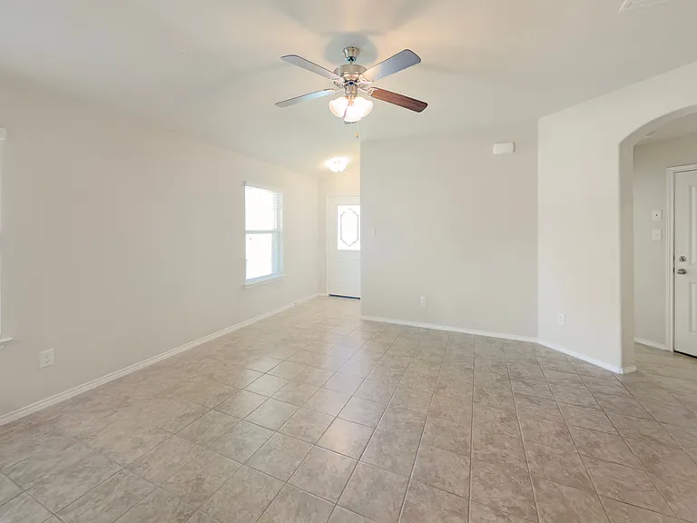 5334 Cicero Dr — Photo 4