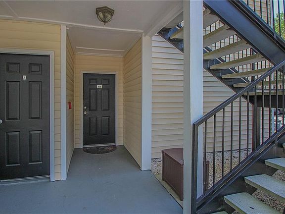2nd image of 3315 Haviland Ct APT 101