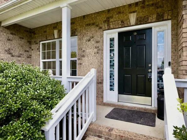 1011 Laramie Ct, Murfreesboro, TN 37128