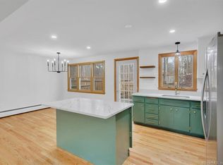 44 Walnut Dr, Hebron, CT 06248