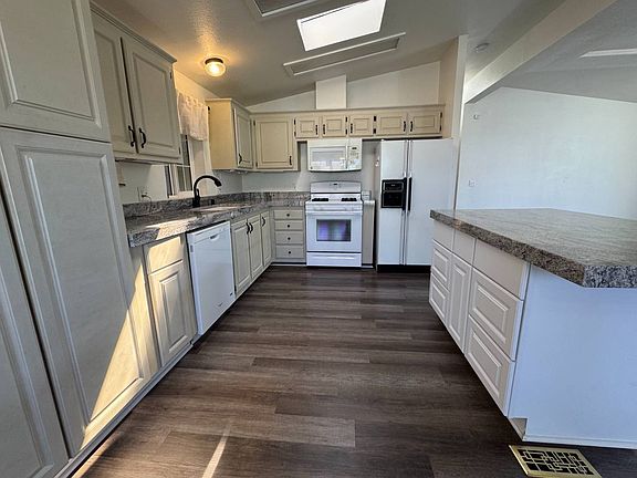 5th image of 1380 Centerville Ln #113