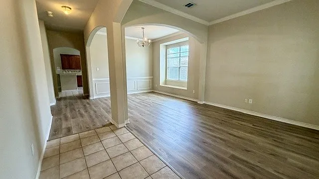 1700 Summerfield Dr — Photo 3