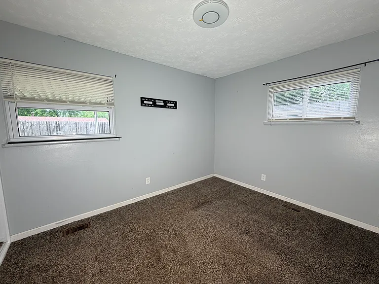 441 Townsend Pl — Photo 5