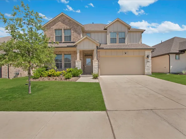 367 Oak Creek Dr, Lavon, TX 75166