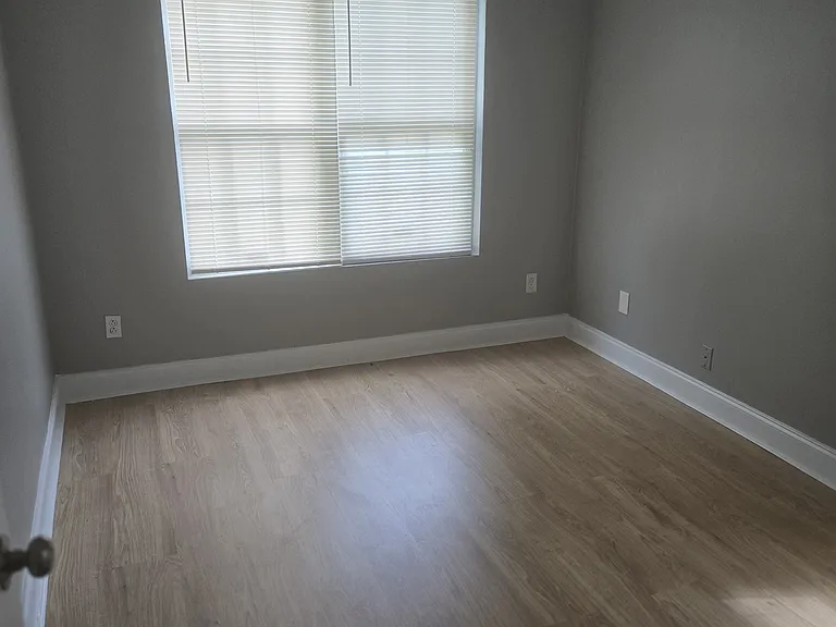 492 Pierce Ave NW — Photo 15