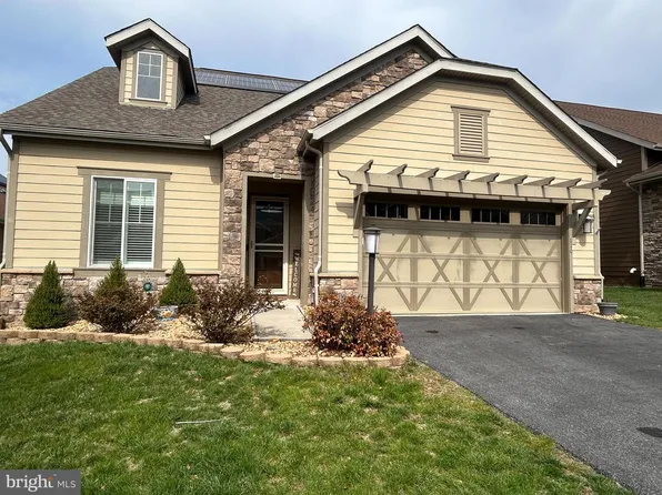 110 Cottontail Dr, Lake Frederick, VA 22630