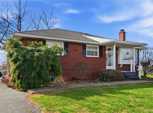 1701 Truman Dr, Aliquippa, PA 15001