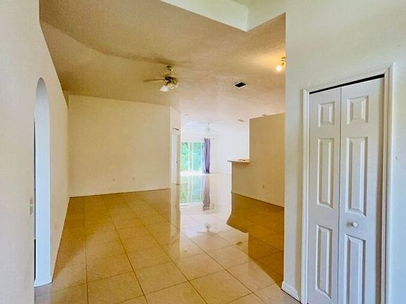4th image of 13866 Econ Woods Ln