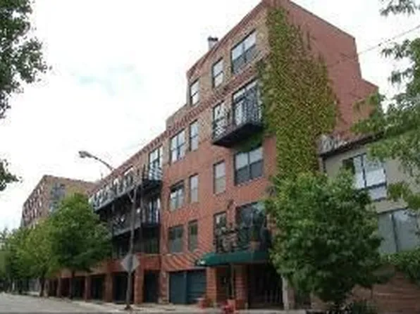 1740 N Marshfield Ave, Chicago, IL 60622