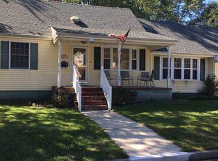 201 Van Sant Ave, Linwood, NJ 08221
