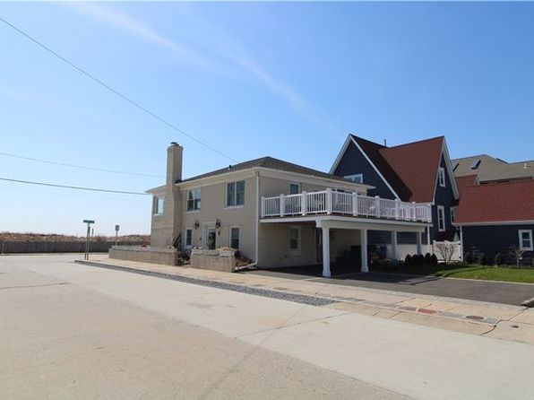 149 Hewlett Ave, Point Lookout, NY 11569