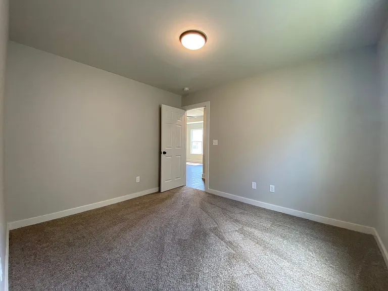 6228 Burbank Crossing Loop — Photo 44