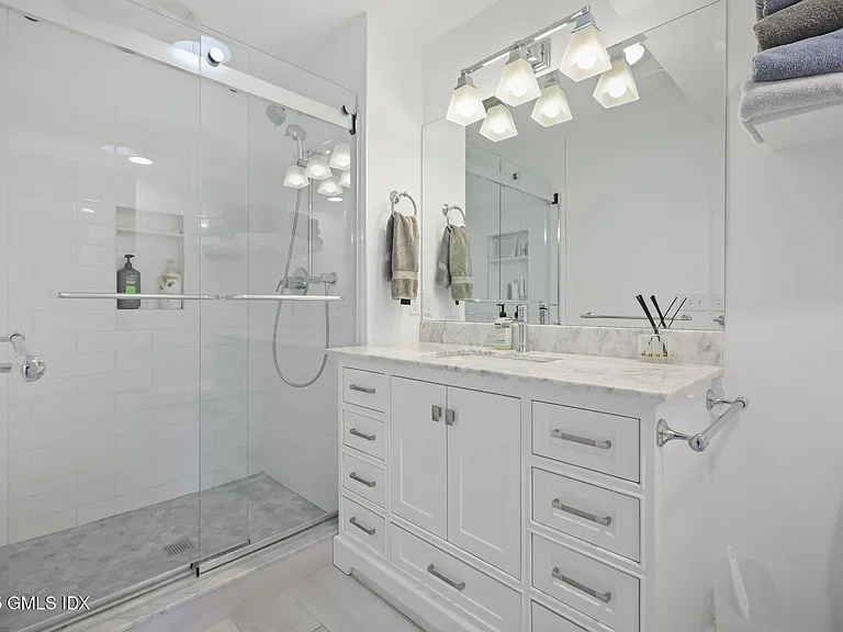 1 Cherry Ln — Photo 28