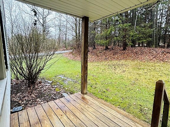 5th image of 1173 E Maine Rd