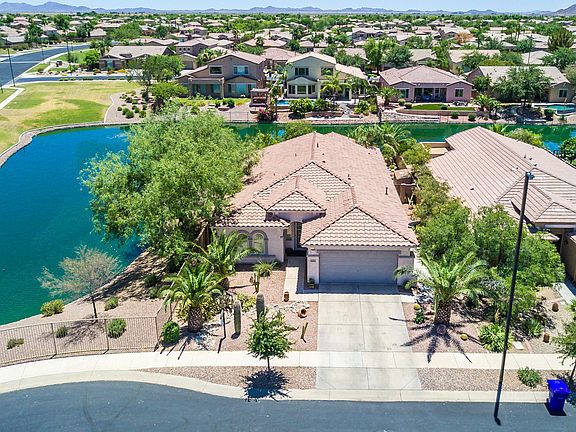 3rd image of 755 E Las Colinas Pl