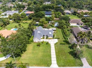 6086 NW 74th Ter, Parkland, FL 33067