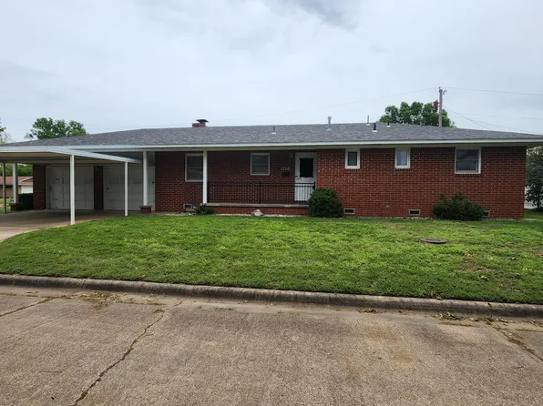 1220 D St NE, Miami, OK 74354