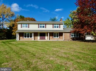 16 Carol Ann Ct, Bear, DE 19701