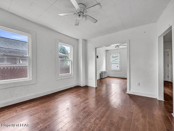 5th image of 27-29 Oakwood Ln