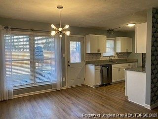 4th image of 515 Crooked Creek Ct