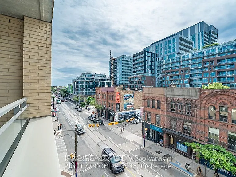 630 Queen St E #413 — Photo 16