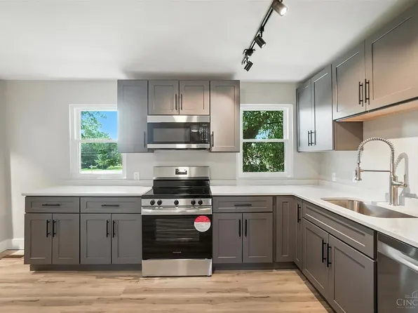 211 2nd St #2, Moscow, OH 45153