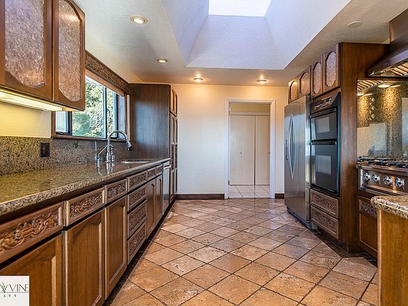 5th image of 25505 Haven Hill Ln