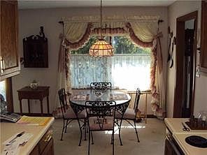 4th image of 1465 Holiday Ln E #43