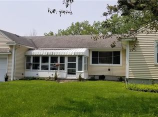 522 Lein Rd, Buffalo, NY 14224