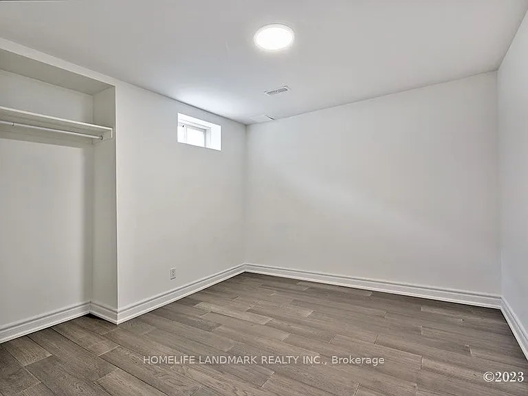 17 Elderslie Cres — Photo 7