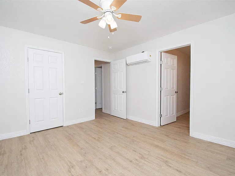 199 Apache Springs Rd — Photo 10